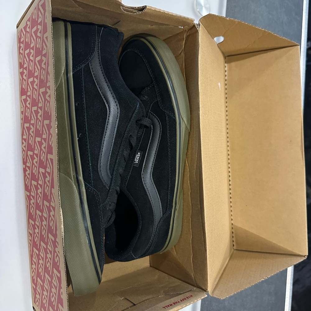 Vans Bearcat Black Gum Sneakers NEW IN BOX 11.5